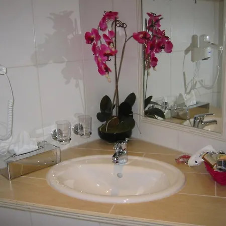 Hotell Cleo´s 3*